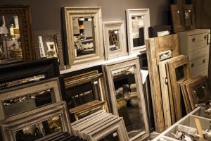 Erinevad peegliraamid